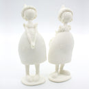 Porcelana De Pareja De Mujeres Con Flores En Piedra Molida